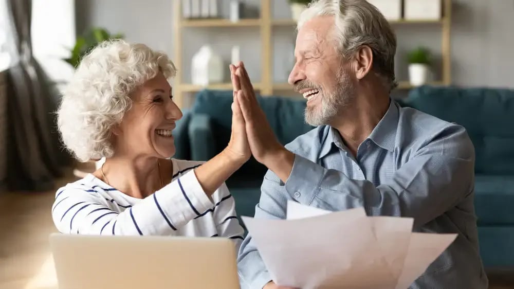 Trámites y beneficios para pensionados en Colombia