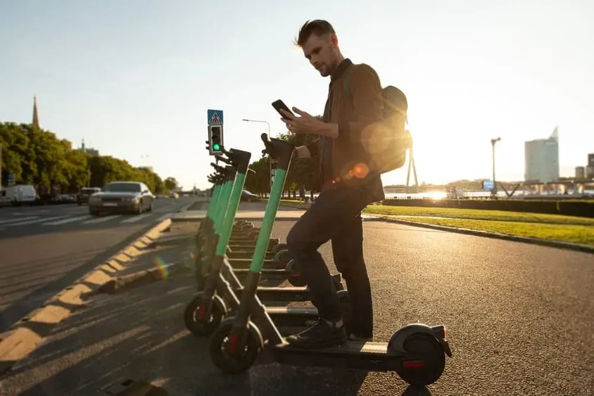 Patineta eléctrica como medio de transporte sostenible