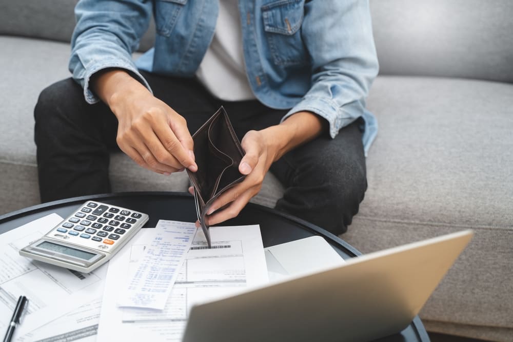 ¿Cómo unificar deudas y pagar menos intereses? | FinanBlog