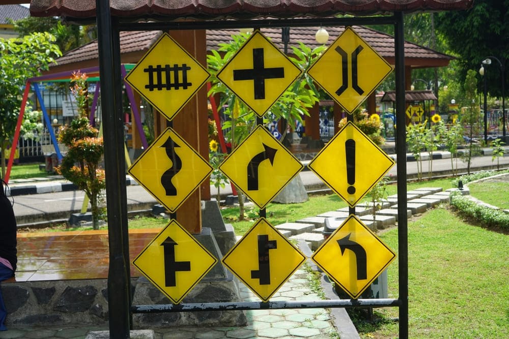 señales de transito preventivas